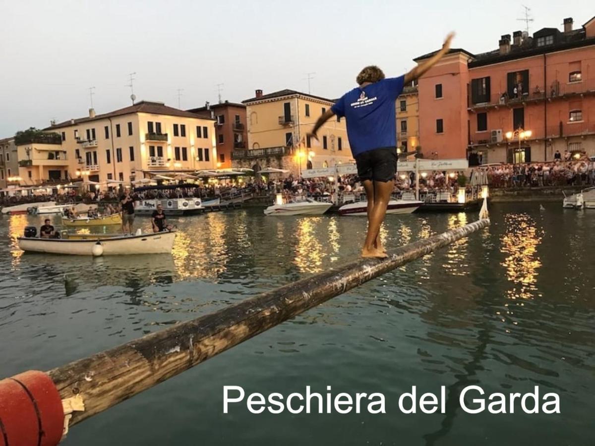 Appartamento "Il Vicolo" Peschiera del Garda Luaran gambar